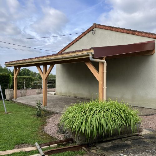 Auvent bois Douglas couverture bac acier à Tréteau