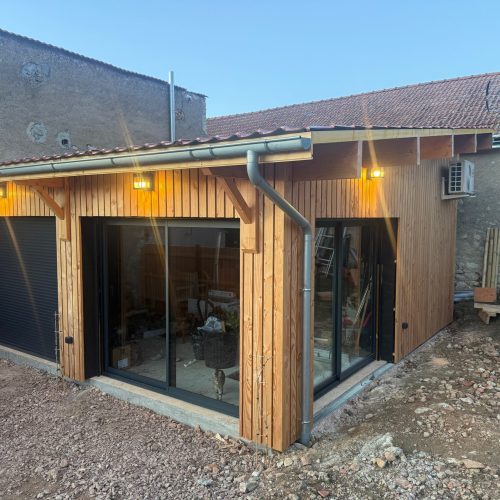 Extension ossature bois bardage Claire voie couverture bac acier à Gannat