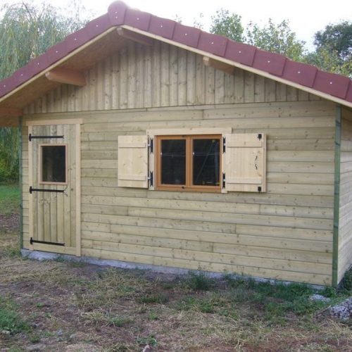 Abris de jardin bardage Pin traité autoclave couverture tuiles à Saint-Rémy-en-Rollat