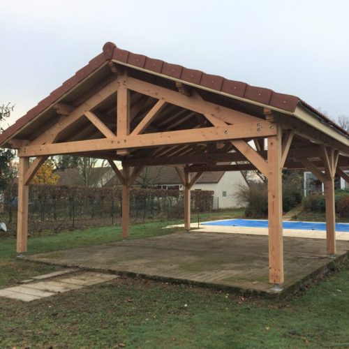 Carport Bois couverture tuiles à Saint Priest de Bramefant
