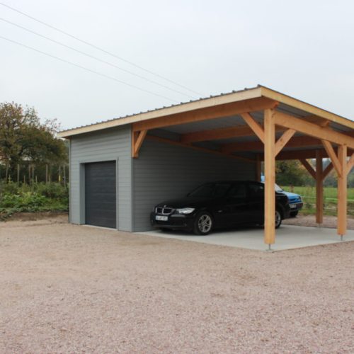 Carport/garage bois couverture bac acier à Creuzier le Vieux