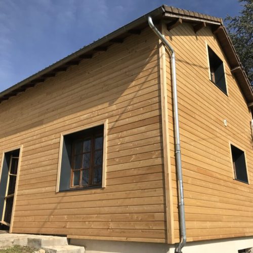 Façade bardage Mélèze à Varennes sur Allier