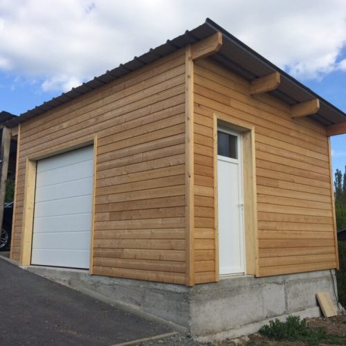 Garage ossature bois bardage Mélèze à Abrest